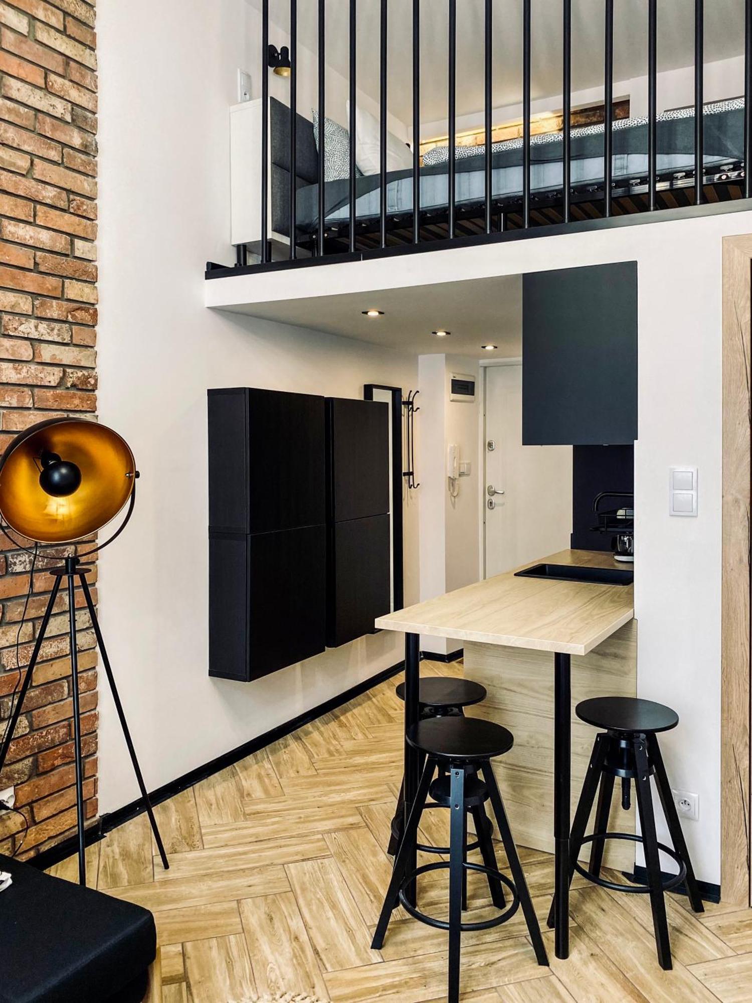 Superior Studio